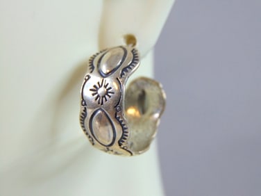 Womens Vintage Sterling Silver Southwestern Earrings