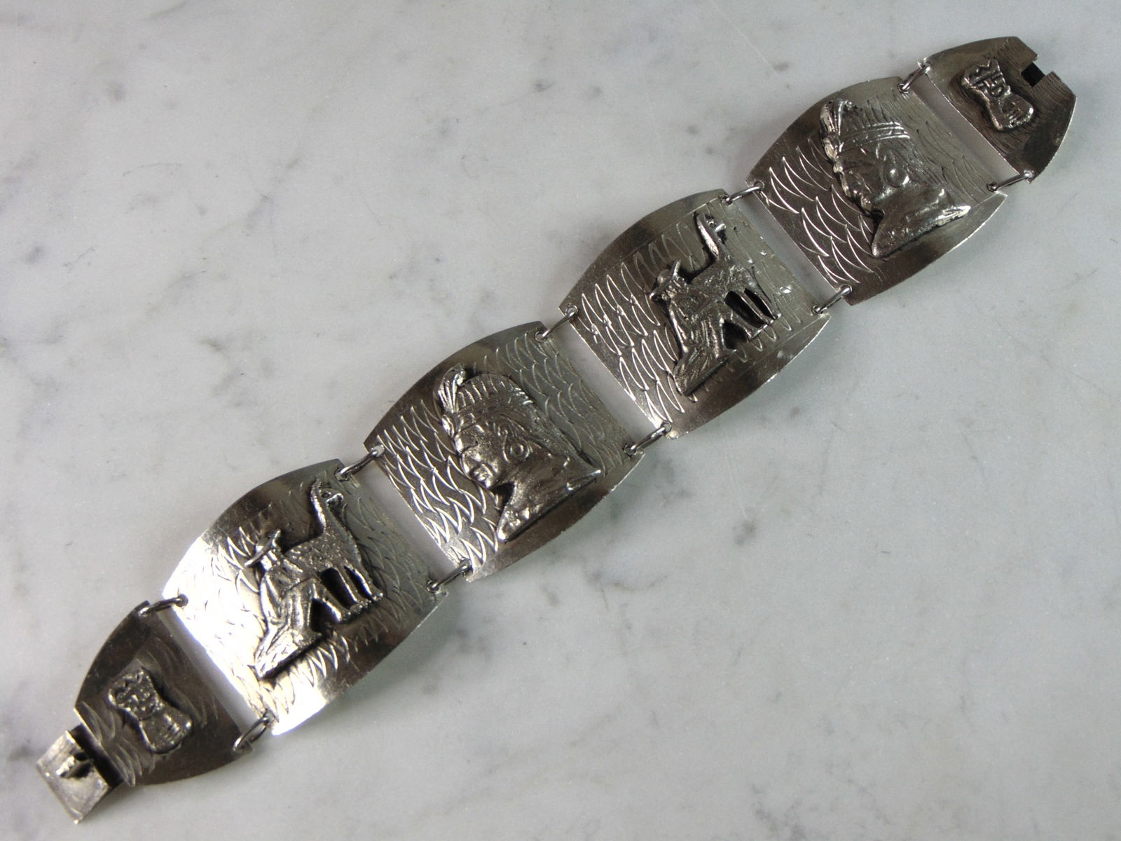 Womens Vintage Estate .900 Coin Silver Inca Bracelet (1 of 5)