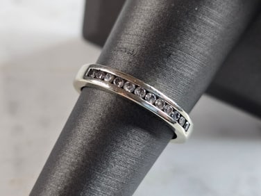 Womens Vintage Estate 10K White Gold Diamond Ring