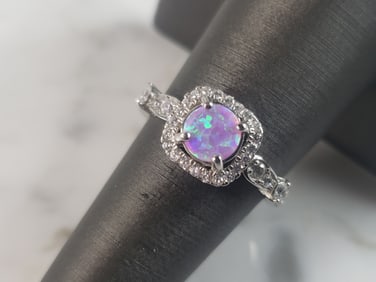 Womens Vintage Estate Sterling Silver Pink Opal Stone Ring
