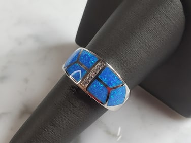 Womens Estate Sterling Silver Modernist Blue Opal Ring