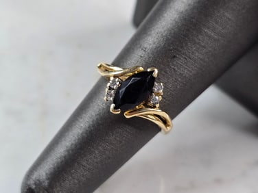 Womens Vintage Estate 14K Yellow Gold Onyx Diamond Town Country Ring