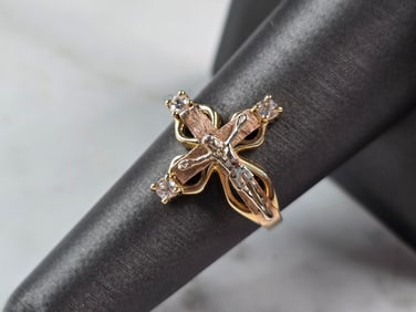Womens Vintage Estate 14K Mixed Gold Religious Cross Diamond Ring