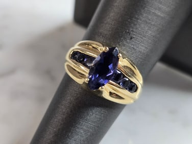 Womens Vintage Estate 14K Yellow Gold Tanzanite Ring
