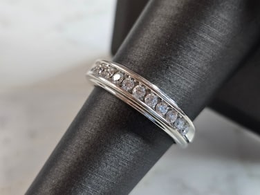 Womens Vintage Estate 14K White Gold Diamond Ring