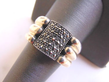 Womens Vintage Estate Sterling Silver Ring