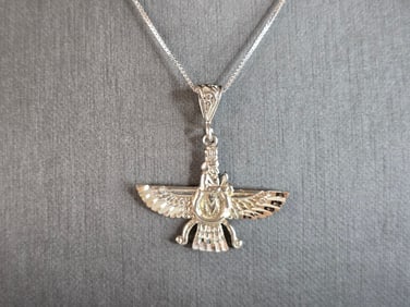 Womens Estate Sterling Silver Arabic Farvahar Pendant Necklace