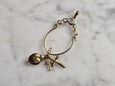 Womens Vintage Estate 14K Yellow Gold Heart Cross Charm Pendant