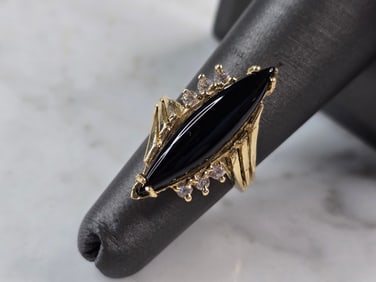 Womens Vintage Estate 14K Yellow Gold Onyx CZ Ring