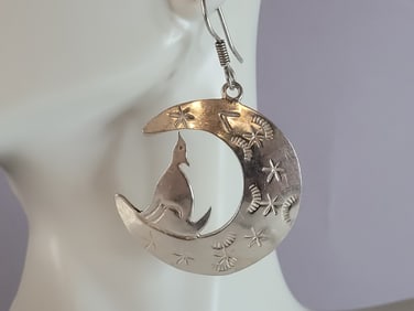 Womens Vintage Sterling Silver Southwestern Wolf Moon Earrings