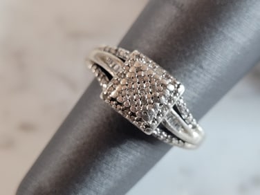 Womens Vintage Estate Sterling Silver Diamond Ring
