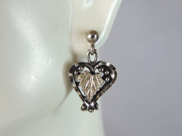Womens Vintage Estate Sterling Silver Heart Earrings