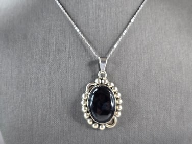 Womens Vintage Estate Sterling Silver Onyx Pendant Necklace