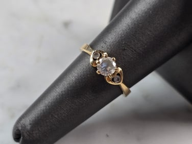 Womens Vintage Estate 10K Yellow Gold CZ Ring