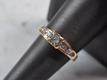 Womens Vintage Estate 14K Yellow Gold Diamond Ring