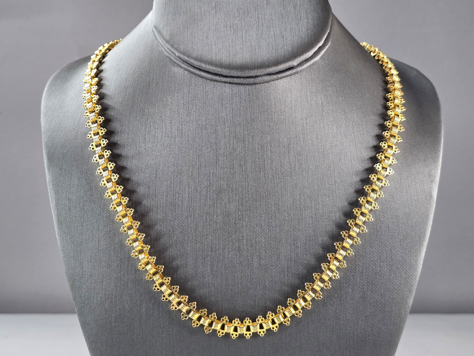 Womens Vintage Estate 14K Gold 30" Chain Necklace (1 of 5)