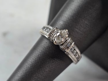 Womens Vintage Estate 14K White Gold Diamond Ring