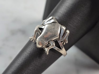 Womens Vintage Estate Sterling Silver Hinged Frog Ring