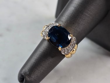 Womens Vintage 14K Gold Blue Zircon & Diamond Ring