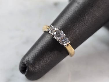 Womens Vintage Estate 14k Gold Diamond Ring