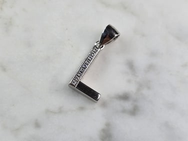 Womens Vintage Estate Sterling Silver CZ Letter "L" Pendant