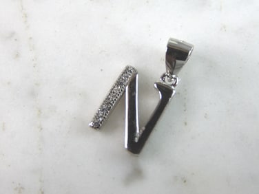 Womens Vintage Estate Sterling Silver CZ Letter "N" Pendant