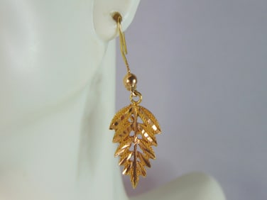 Womens Vintage Estate 14K Yellow Gold Palm Leaf Earrings