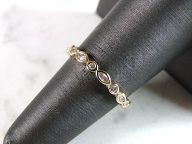 Womens Vintage Estate 14K Yellow Gold CZ Ring