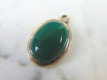Womens Vintage Sterling Silver Aventurine Pendant