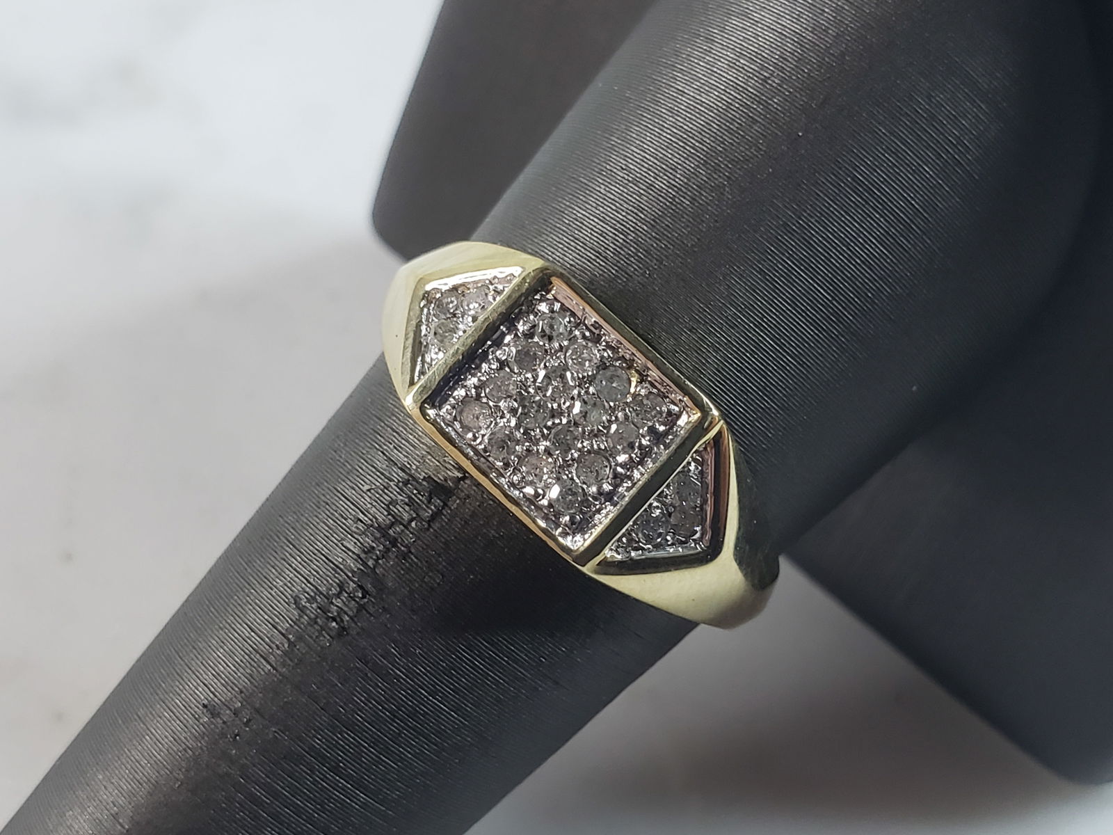 Mens Vintage Estate 10k Yellow Gold Diamond Ring (1 of 6)