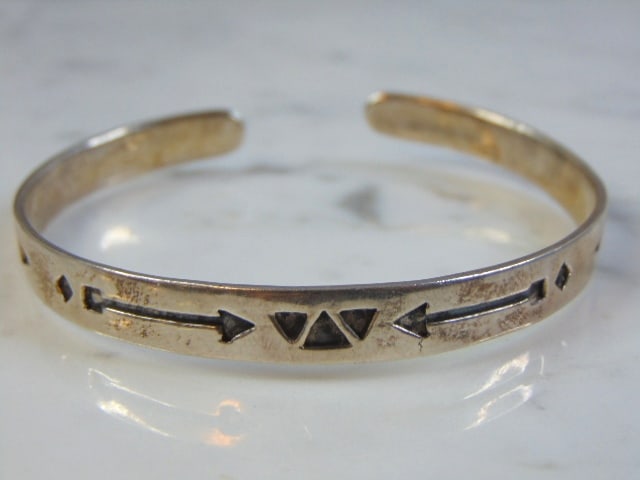 Womens Vintage Estate Sterling Silver Cuff Bracelet (1 of 3)