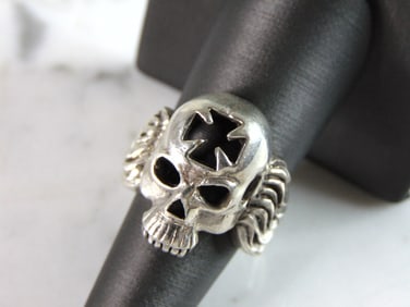Mens Vintage Estate Sterling Silver Skull Ring