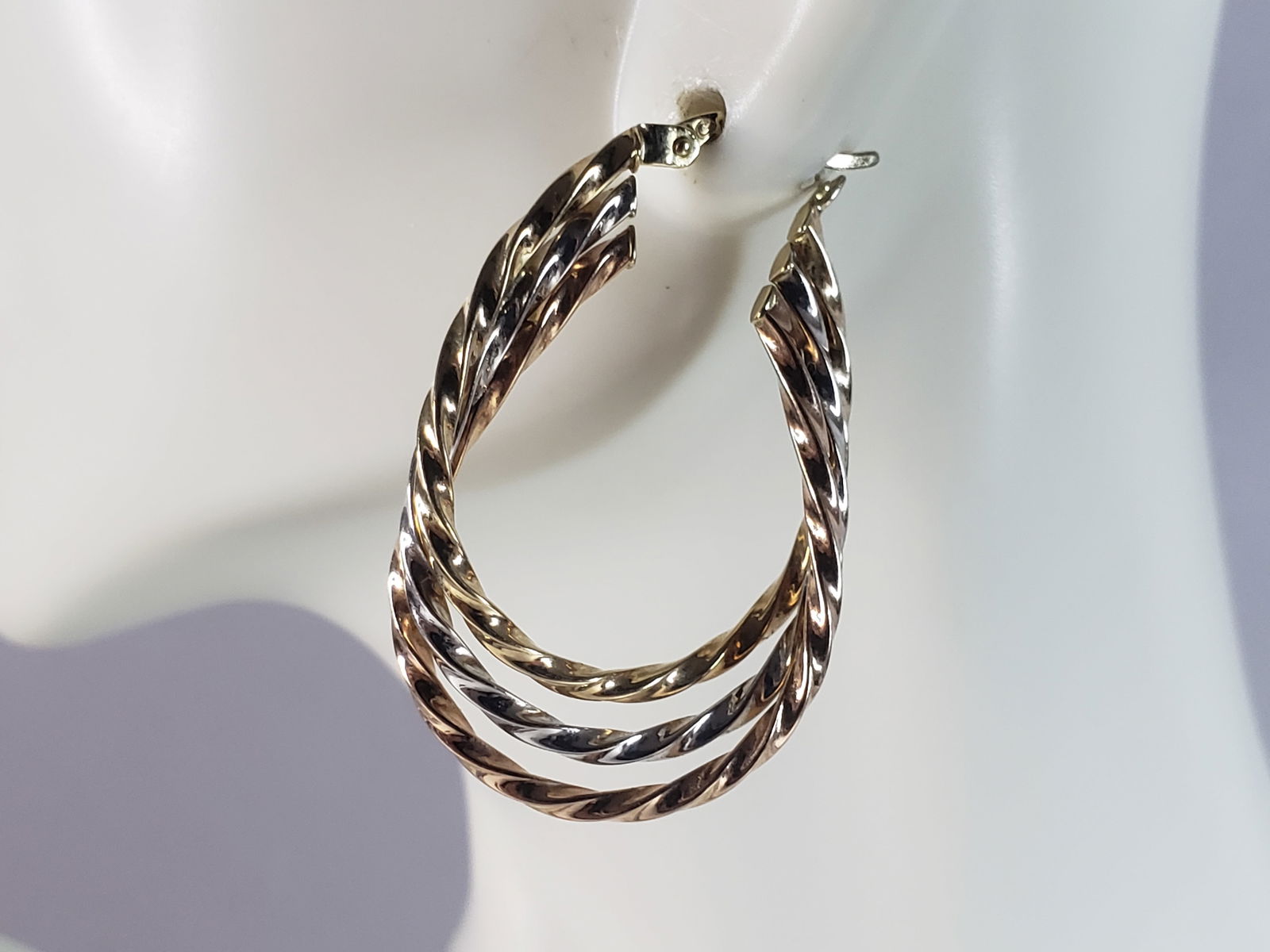 Womens Vintage Estate 14K Multi Tone Gold Hoop Earrings (1 of 3)