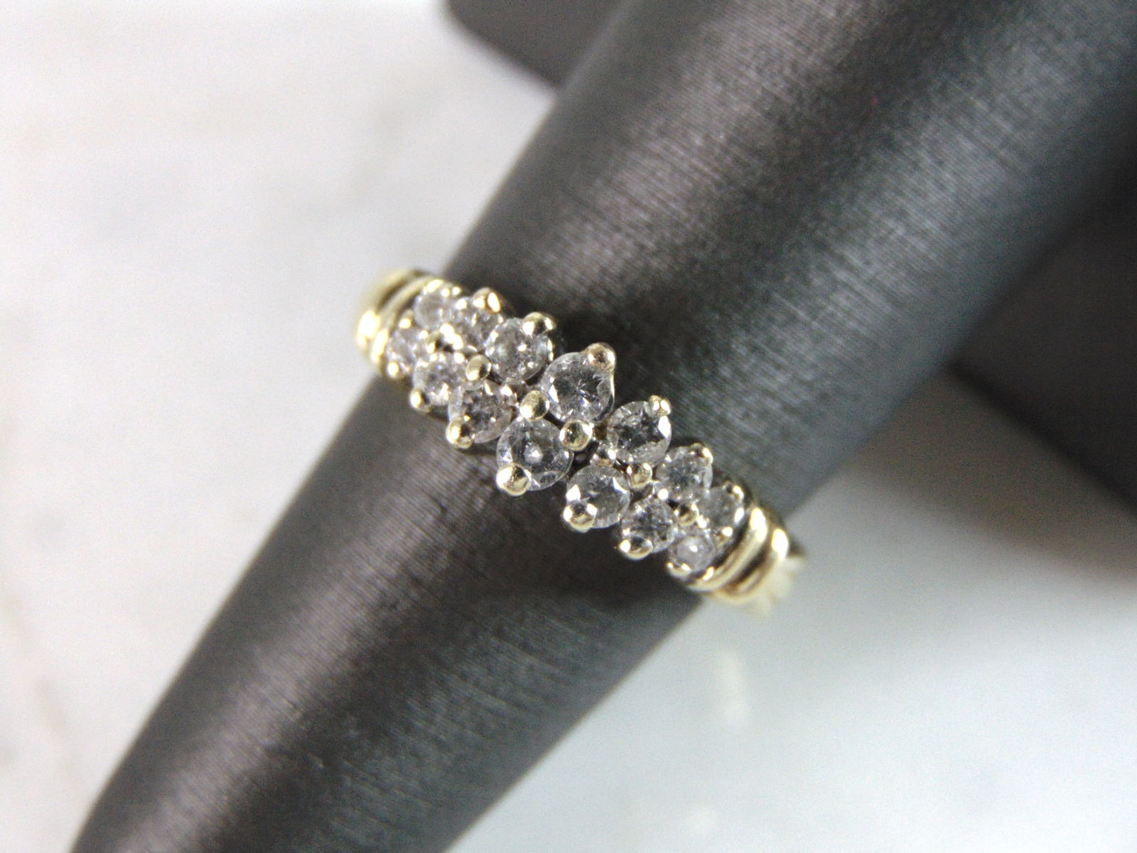 Womens Vintage Estate 14K Yellow Gold Diamond Ring (1 of 5)