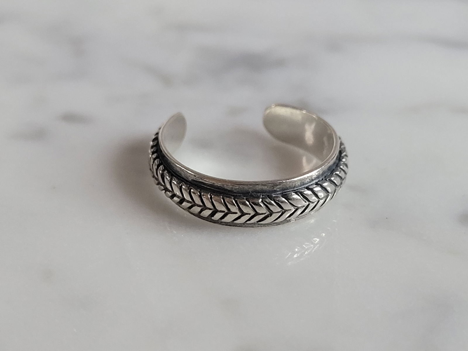 Womens Vintage Estate Sterling Silver Modernist Toe Ring (1 of 3)