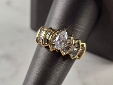 Womens Vintage Estate 14K Yellow Gold Diamond Engagement Ring
