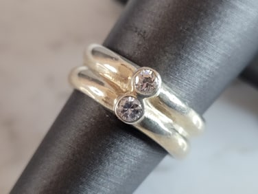 Womens Vintage Estate Sterling Silver Modernist CZ Ring