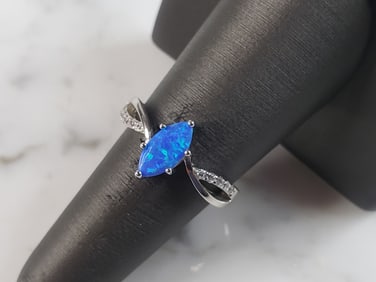 Womens Estate Sterling Silver Modernist Blue Opal & CZ Ring