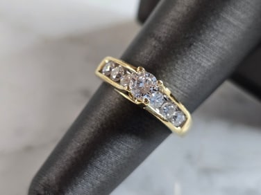 Womens Vintage Estate 14K Yellow Gold Diamond Ring