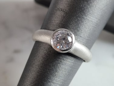 Womens Estate Sterling Silver Modernist CZ Ring