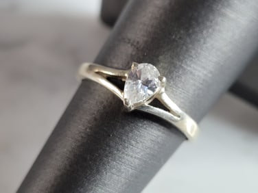 Womens Estate Sterling Silver CZ Ring