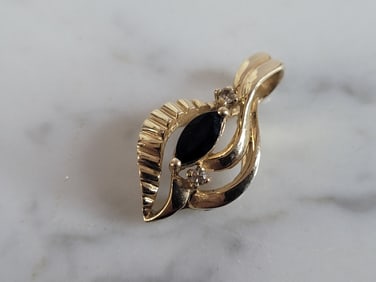Womens Vintage Estate 10K Gold Spinel Diamond Pendant