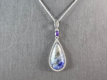 Womens Vintage Estate Sterling Silver Sodalite Pendant & Necklace