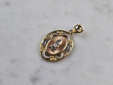 Womens Vintage Estate 14K Mixed Gold Religious Virgin Mary Pendant