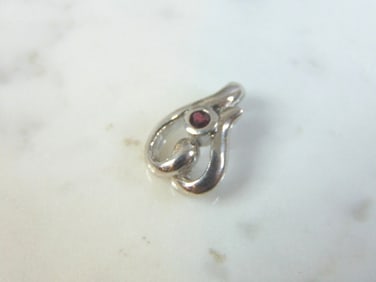 Womens Vintage Estate Sterling Silver Pendant