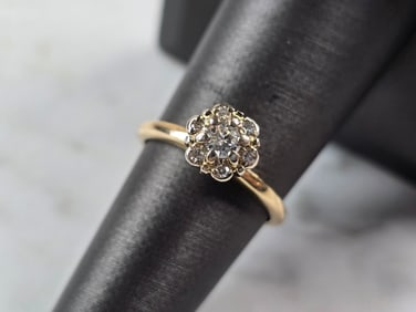 Womens Vintage Estate 14K Yellow Gold Diamond Ring