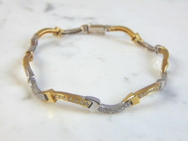 Womens Vintage Estate 18K Gold Diamond Bracelet