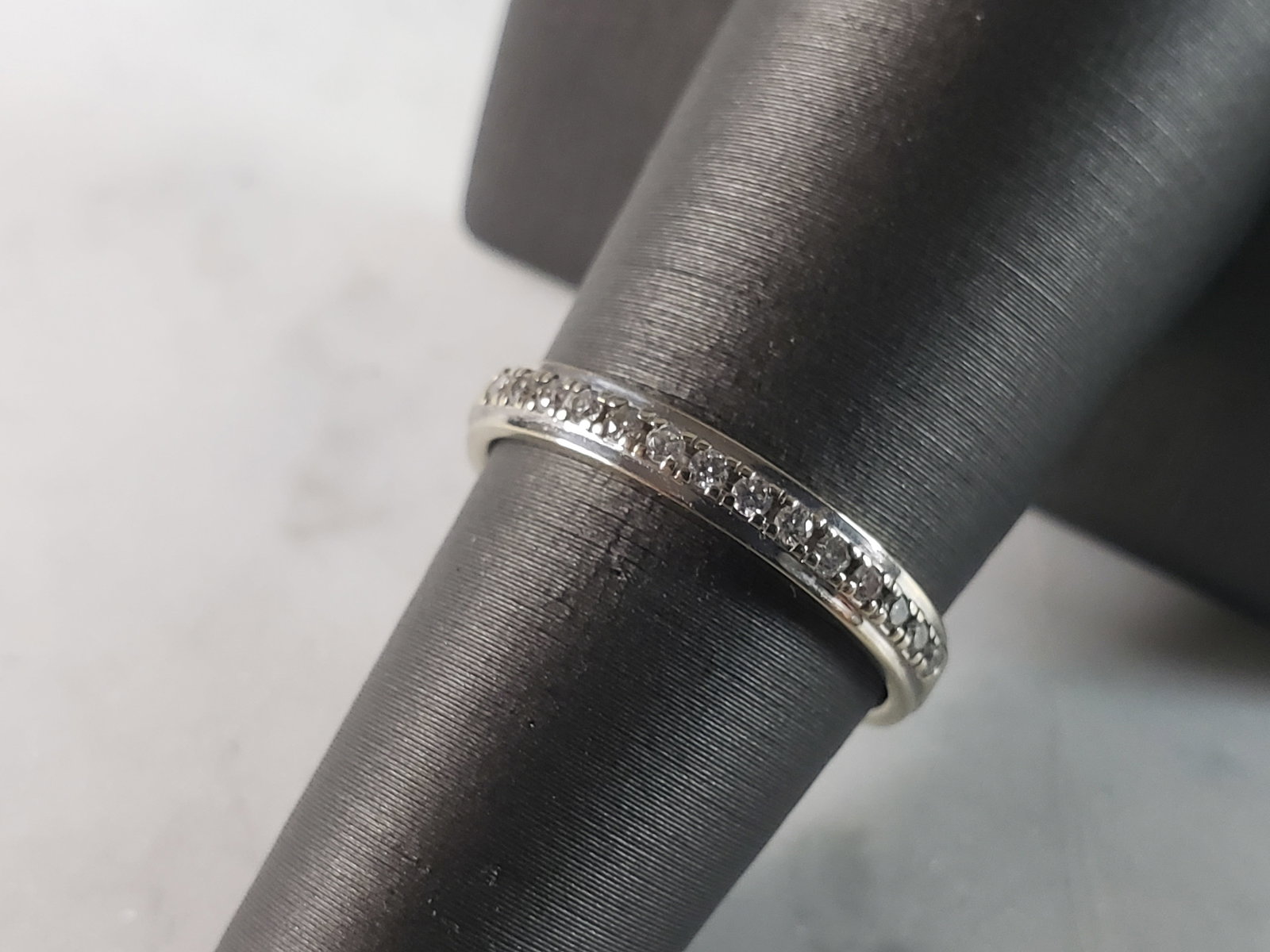 Womens Vintage Estate 10K White Gold Diamond Ring (1 of 5)