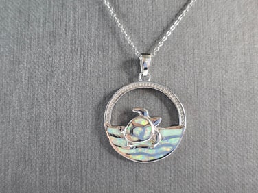 Womens Sterling Silver Sea Turtle Pendant Necklace