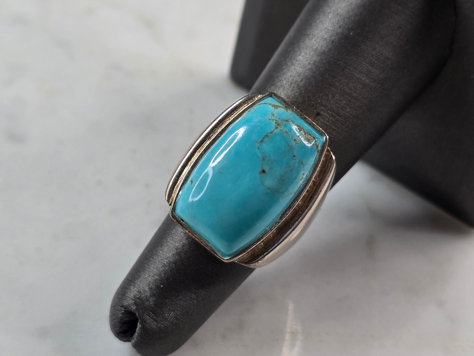 Womens Vintage Estate Sterling Silver Southwestern Turquoise Ring (1 of 5)